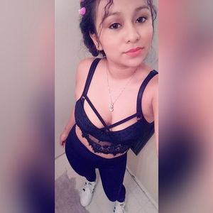 Meet your Posher, Ximena